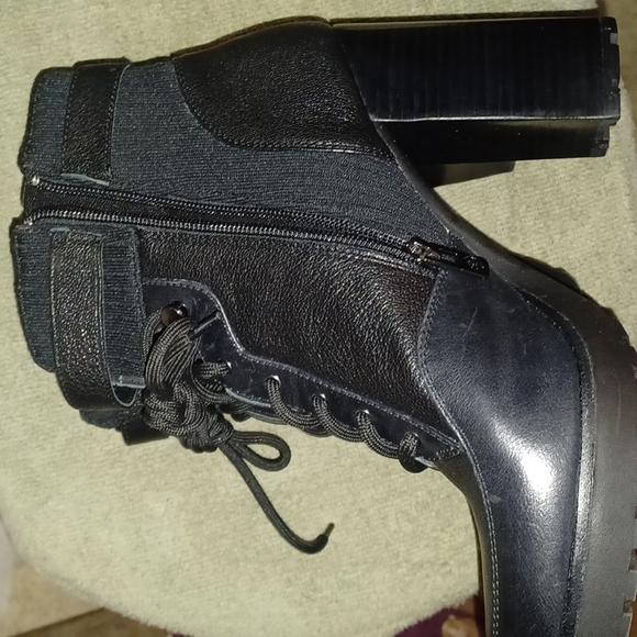 Antonio Melani Perline.Booties - Picture 9 of 11